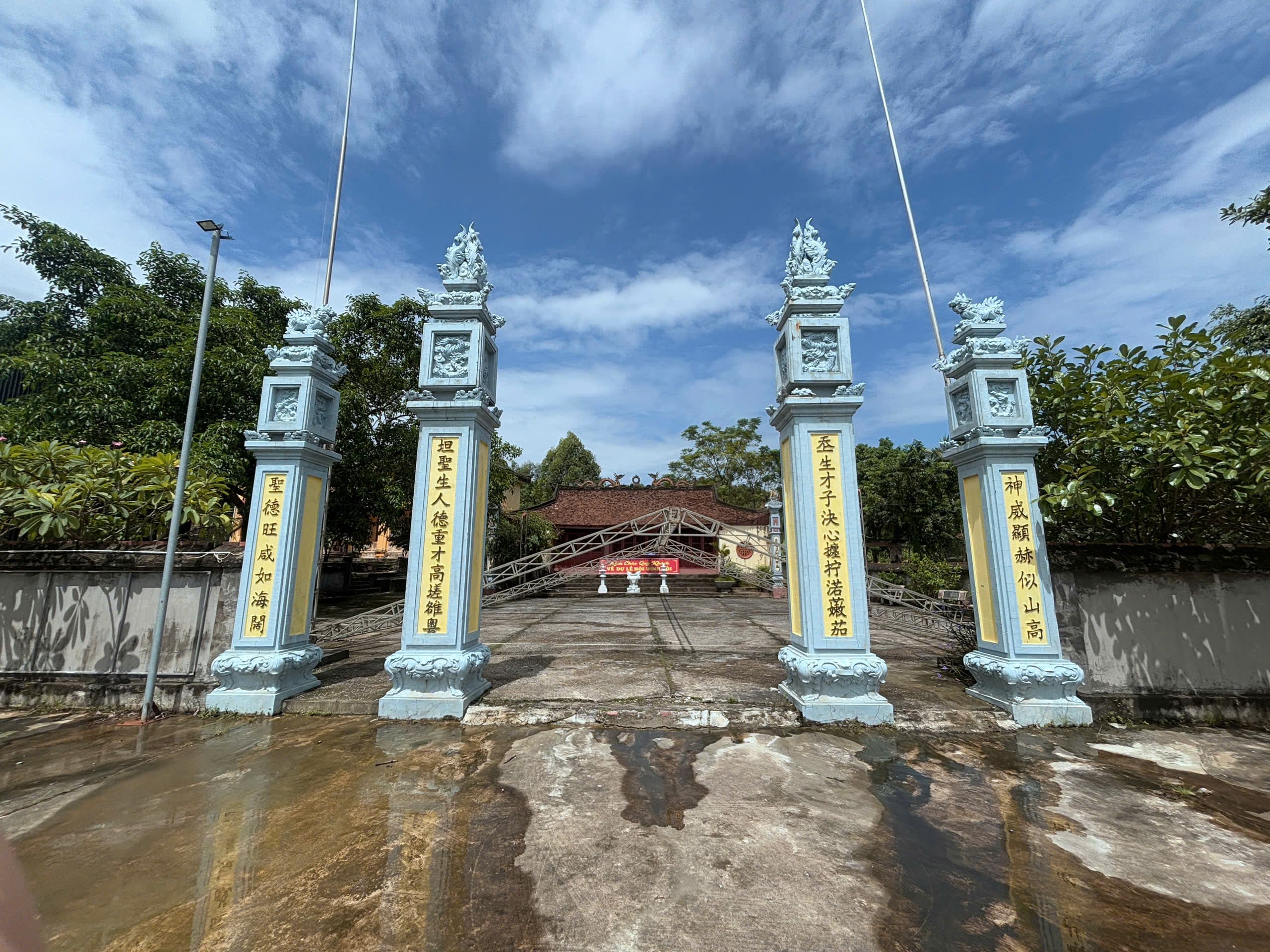 ĐÌNH GỒI